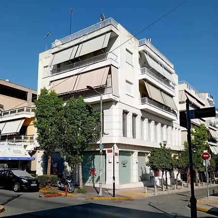Vestige Shared Apartment Piraeus Exterior photo